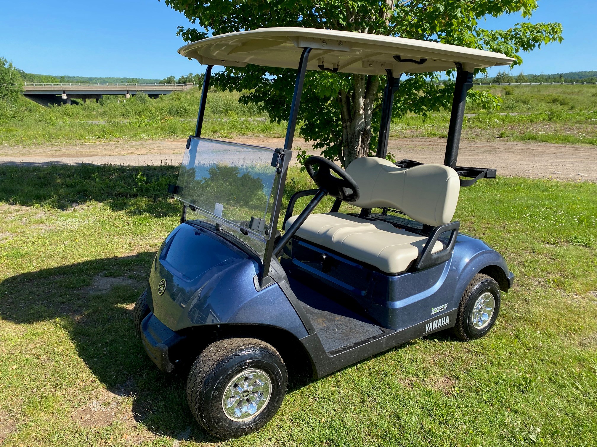 2022 Yamaha Quietech Bluestone J0B519561 (2) Rafuse Golf Cars Inc.