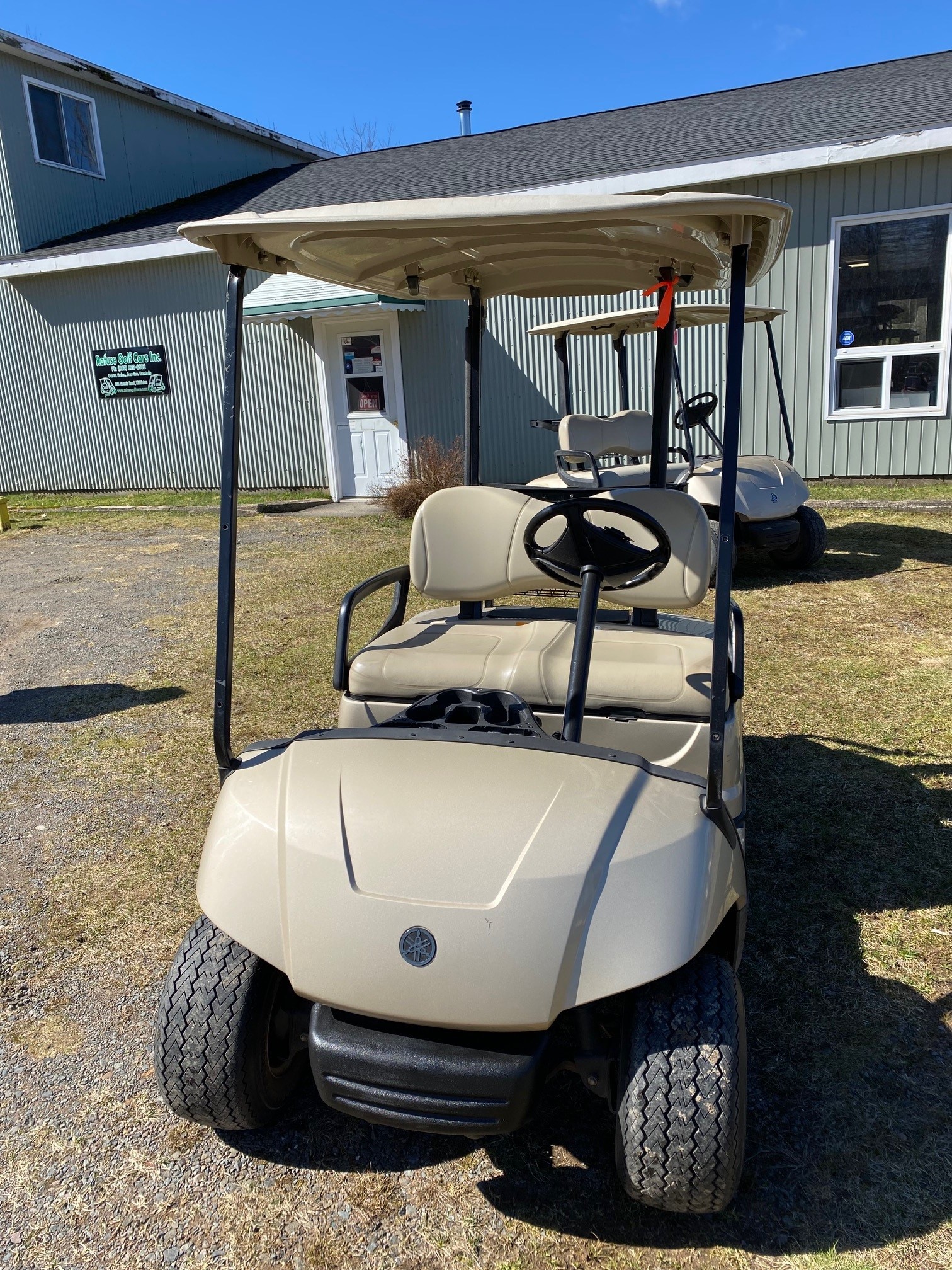 2015 Yamaha Drive in Sandstone Metallic Rafuse Golf Cars Inc.