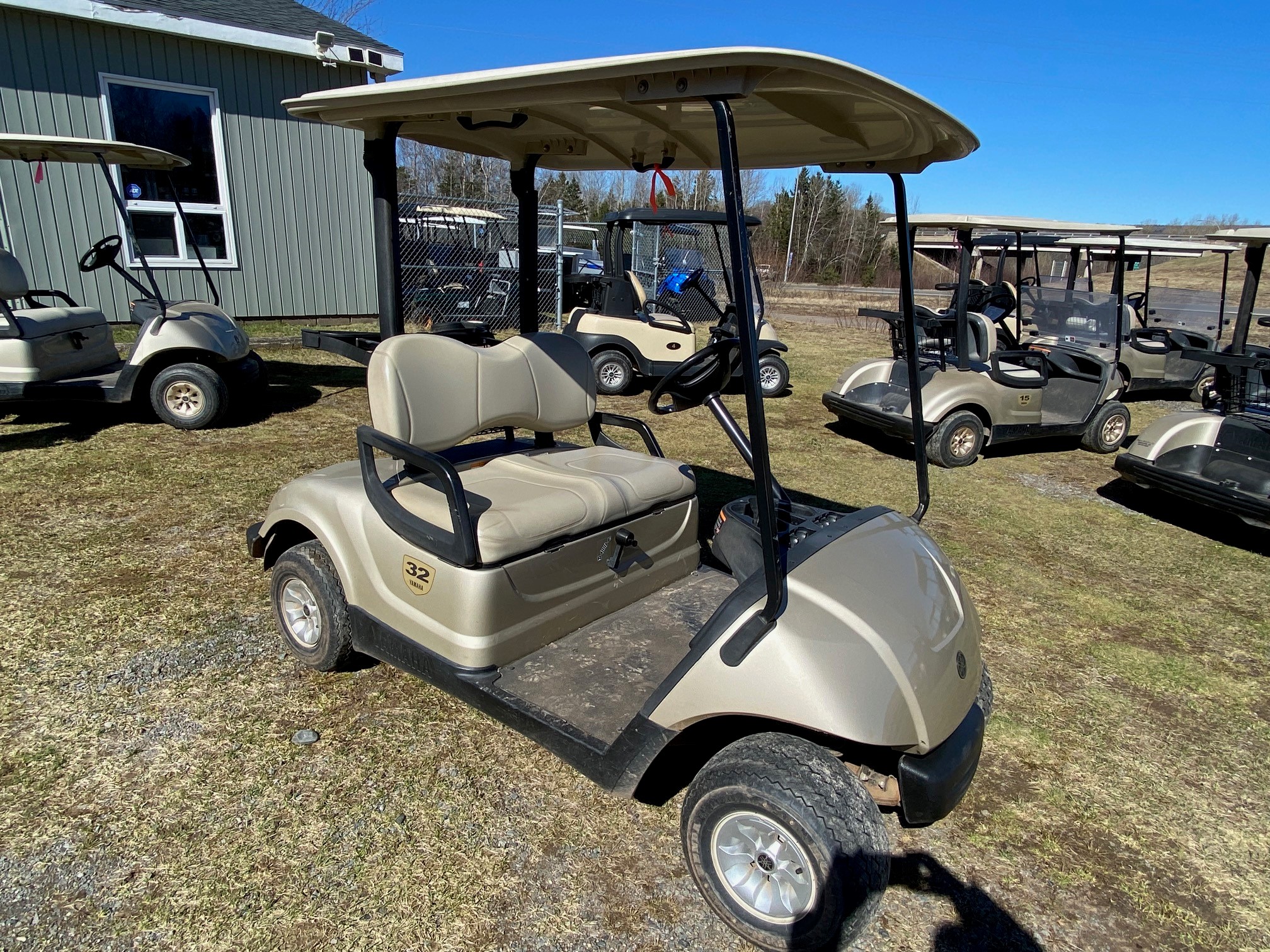 2015 Yamaha Drive in Sandstone Metallic Rafuse Golf Cars Inc.